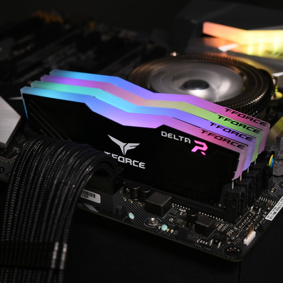 RAM Memory Team Group TF3D416G3600HC18JDC01 8 GB 16 GB DDR4 3600 MHz CL18